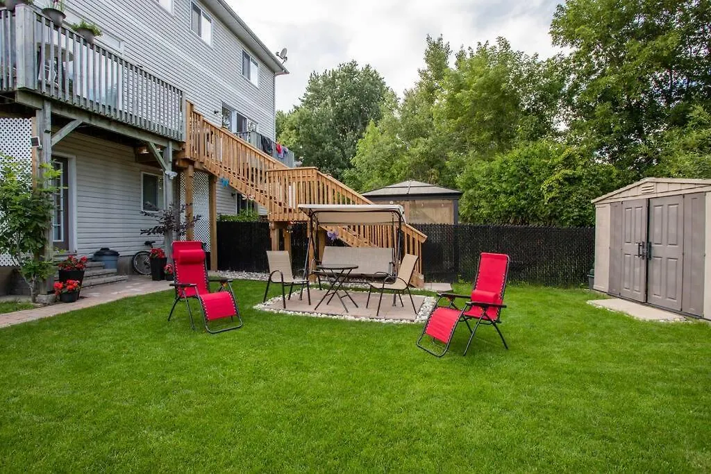 Apartment 1-Bedroom Suite With Private Kitchen & Bathroom Ottawa